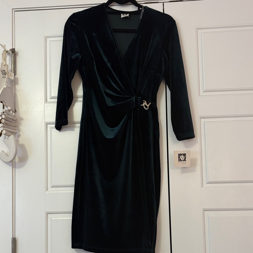 Anne Klein Emerald Velvet Long Sleeve Dress